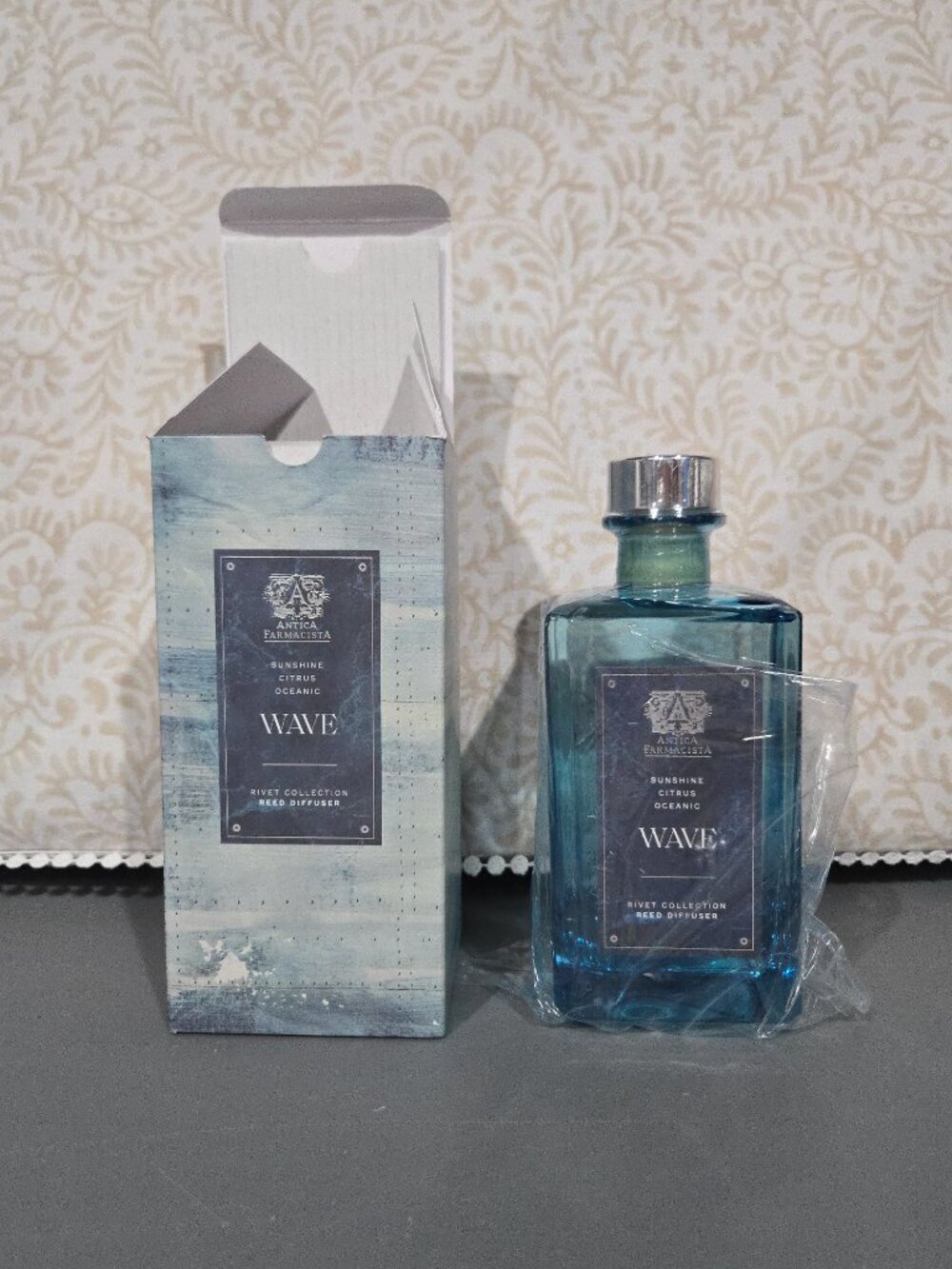 Antica Farmacista Wave Reed Diffuser - Oceanic Blue Packaging